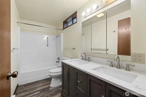 22850 Little Mountain Road Mount Vernon WA 98274