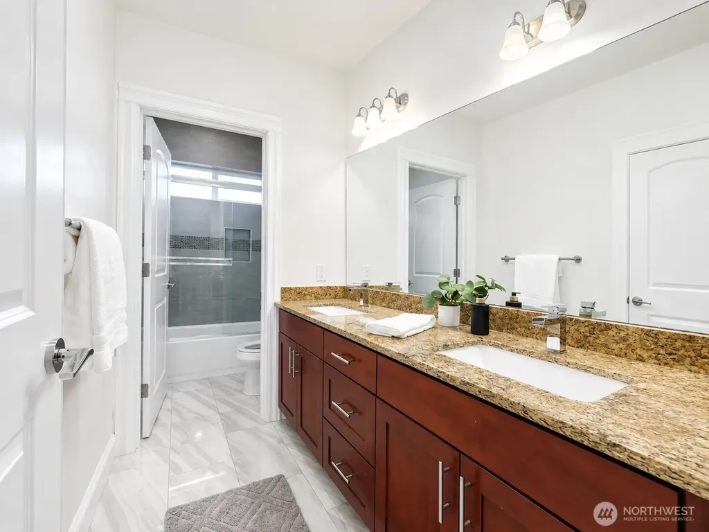 2914 S 135th Street Tukwila WA 98168