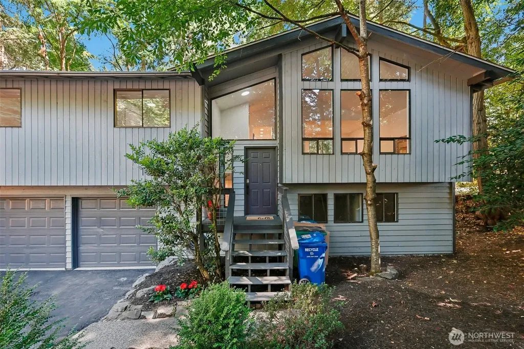 1508 NE Brockman Place Seattle WA 98125
