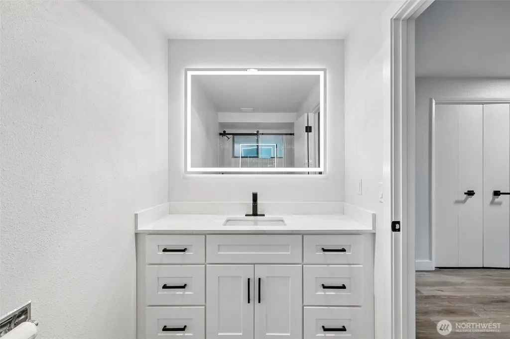 1508 NE Brockman Place Seattle WA 98125