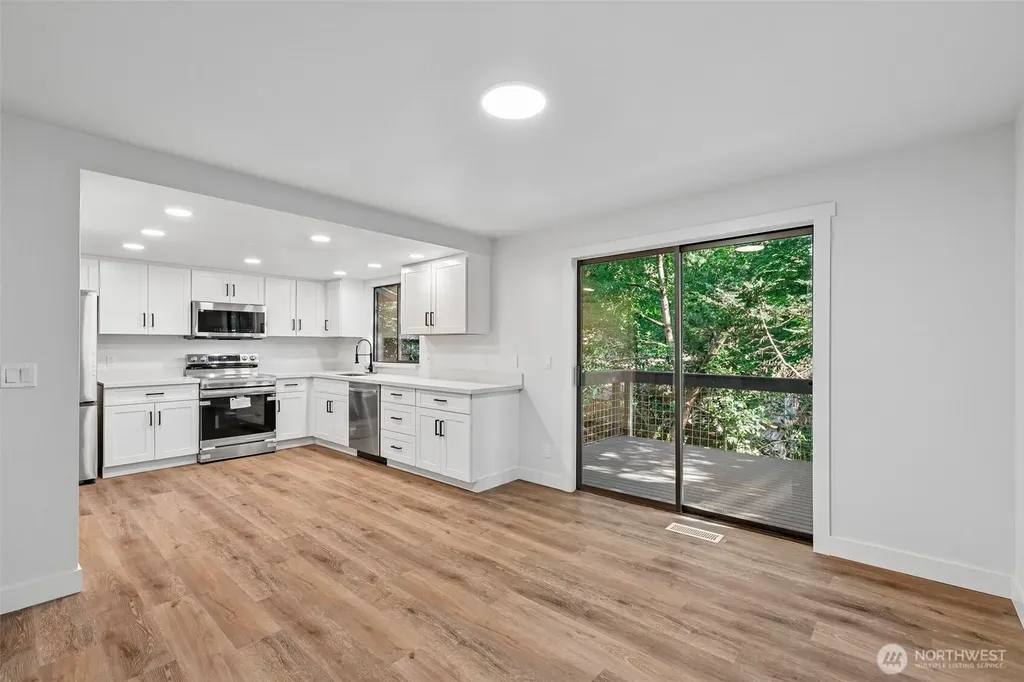 1508 NE Brockman Place Seattle WA 98125