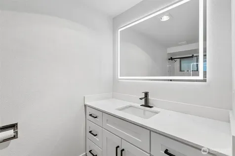 1508 NE Brockman Place Seattle WA 98125