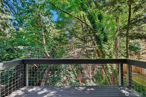 1508 NE Brockman Place Seattle WA 98125