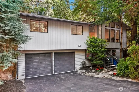 1508 NE Brockman Place Seattle WA 98125