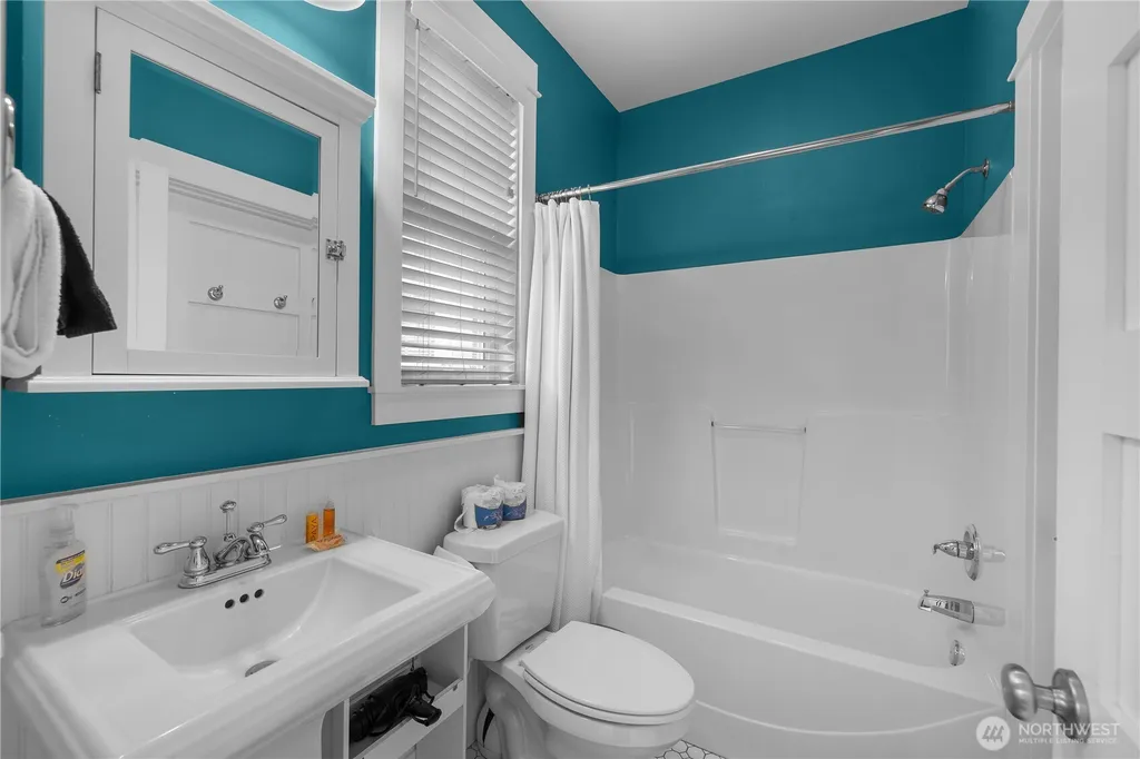 228 Meriweather Street Pacific Beach WA 98571