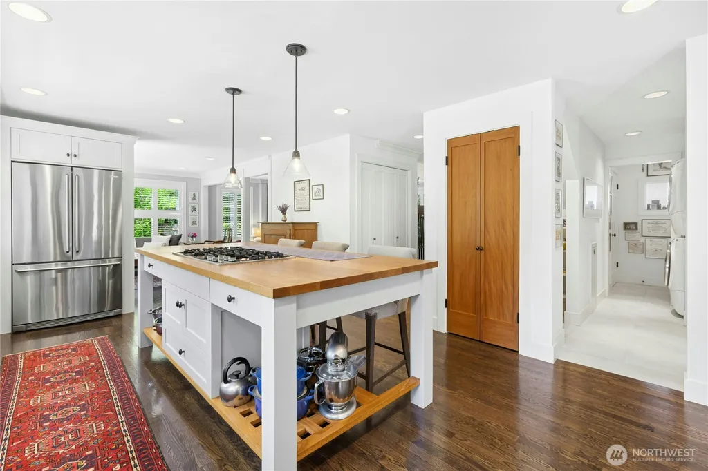 16606 260th Avenue SE Issaquah WA 98027