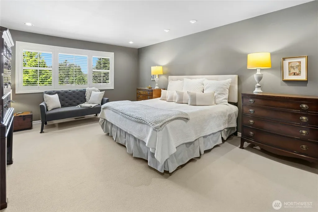 16606 260th Avenue SE Issaquah WA 98027