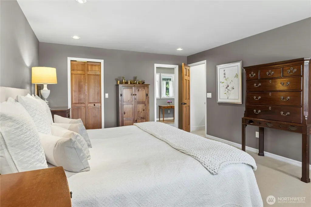16606 260th Avenue SE Issaquah WA 98027