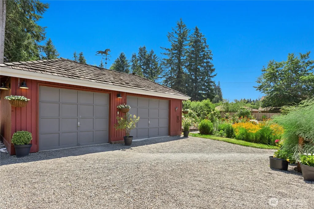 16606 260th Avenue SE Issaquah WA 98027