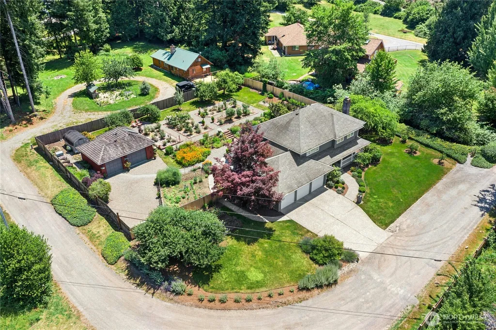 16606 260th Avenue SE Issaquah WA 98027