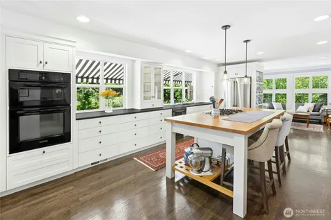 16606 260th Avenue SE Issaquah WA 98027
