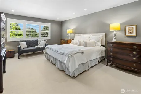 16606 260th Avenue SE Issaquah WA 98027