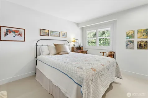 16606 260th Avenue SE Issaquah WA 98027