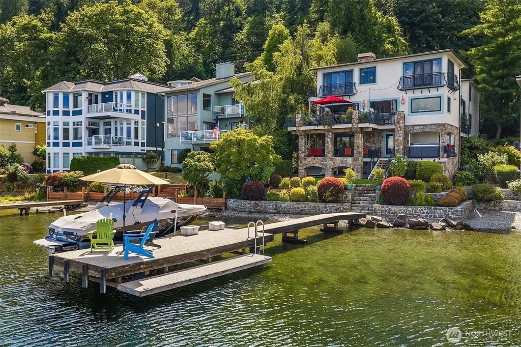 456 W Lake Sammamish Parkway SE Bellevue WA 98008