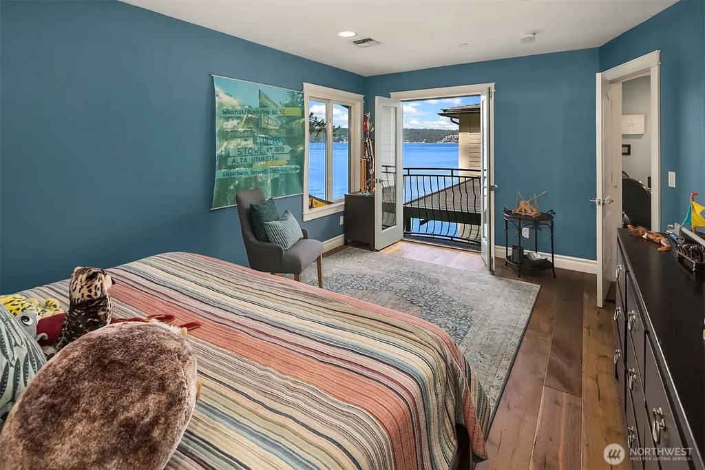 456 W Lake Sammamish Parkway SE Bellevue WA 98008