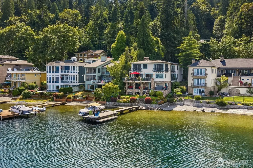 456 W Lake Sammamish Parkway SE Bellevue WA 98008