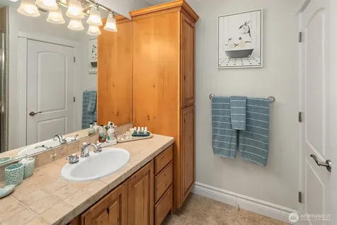 456 W Lake Sammamish Parkway SE Bellevue WA 98008