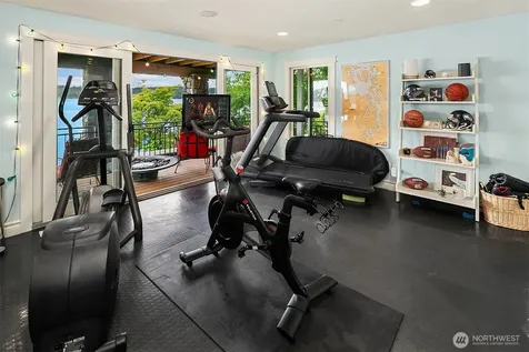 456 W Lake Sammamish Parkway SE Bellevue WA 98008