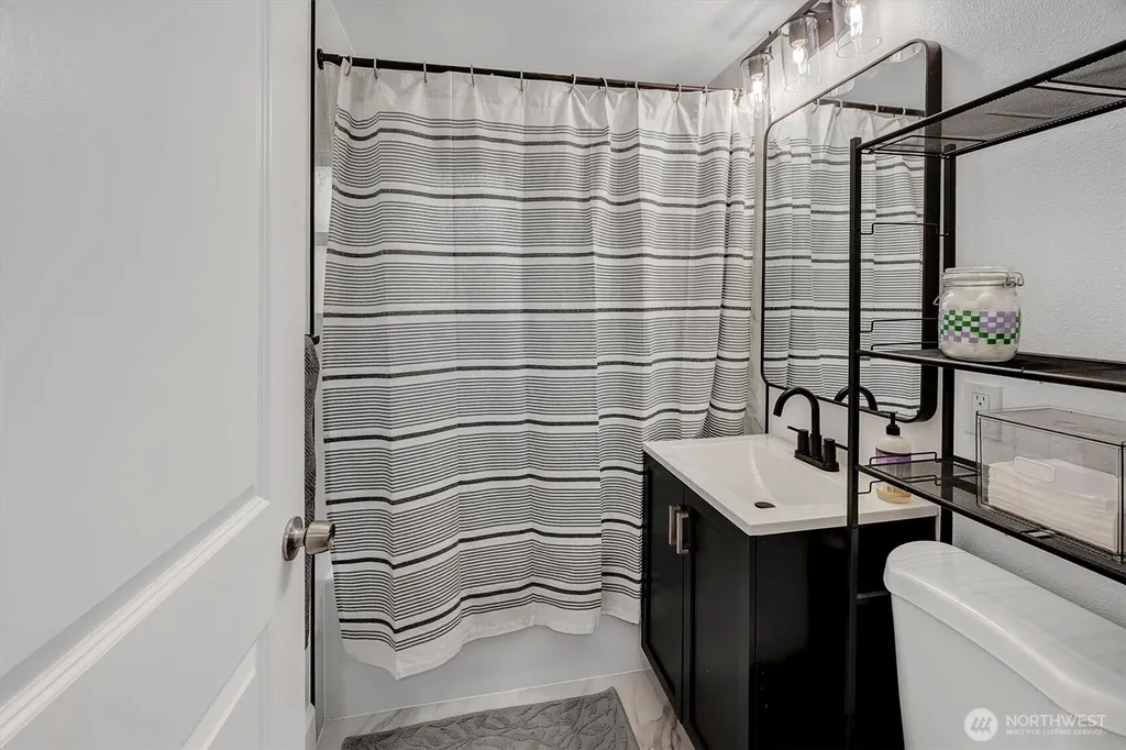 555 Windsor Place NE Renton WA 98056
