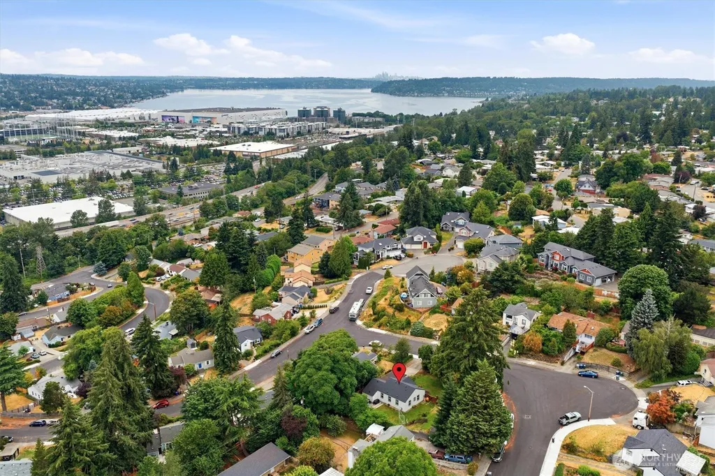 555 Windsor Place NE Renton WA 98056