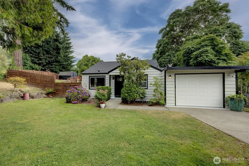 555 Windsor Place NE Renton WA 98056
