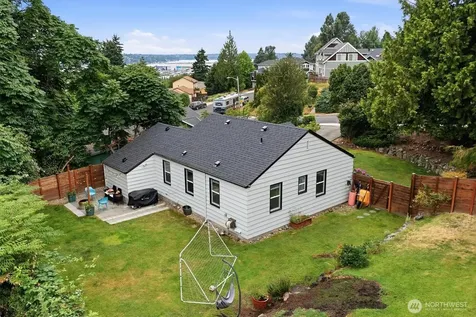 555 Windsor Place NE Renton WA 98056