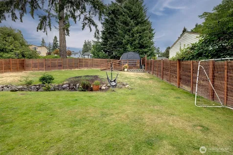 555 Windsor Place NE Renton WA 98056