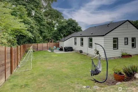 555 Windsor Place NE Renton WA 98056