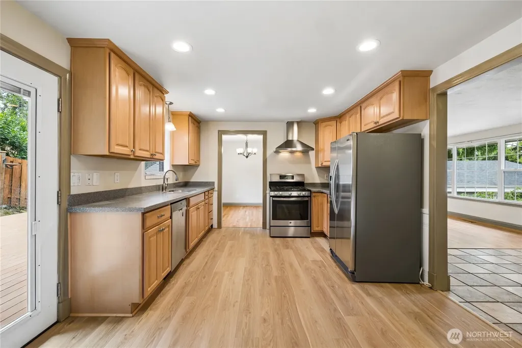 8912 229th Place SW Edmonds WA 98026