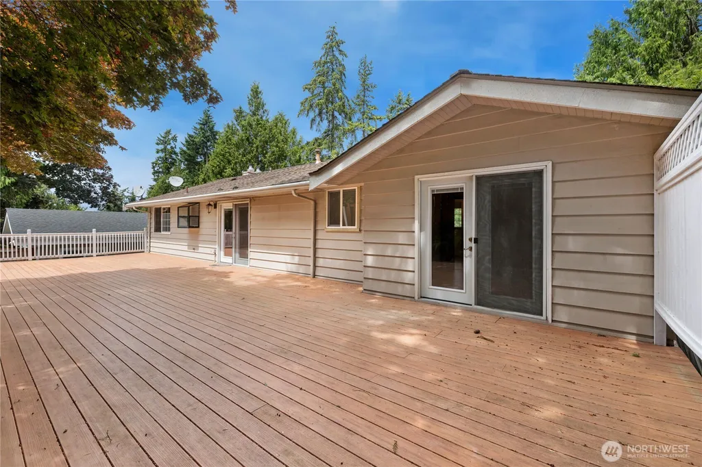 8912 229th Place SW Edmonds WA 98026