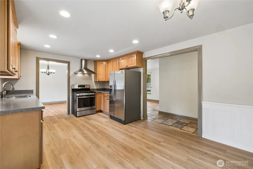 8912 229th Place SW Edmonds WA 98026