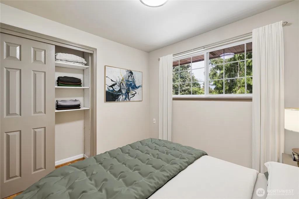 8912 229th Place SW Edmonds WA 98026