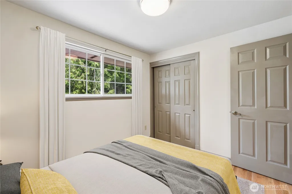 8912 229th Place SW Edmonds WA 98026
