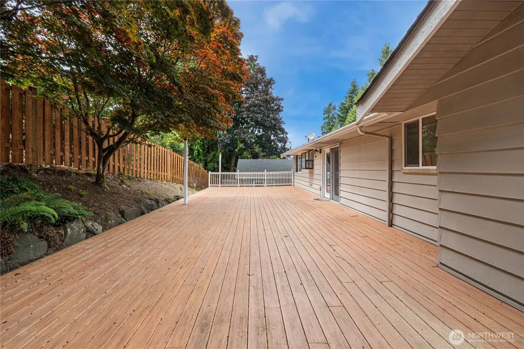 8912 229th Place SW Edmonds WA 98026