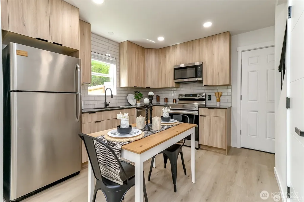 1408 Price Road Bremerton WA 98312
