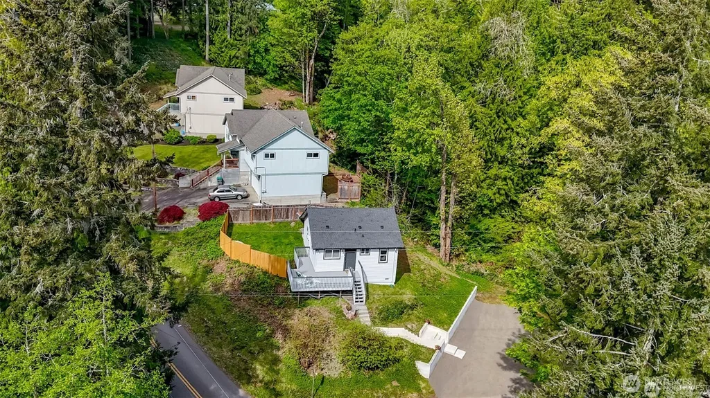 1408 Price Road Bremerton WA 98312