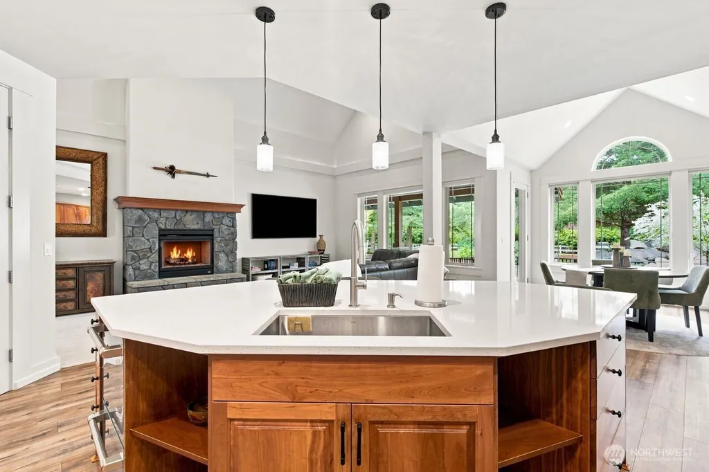 22407 SE Sawyer Ridge Way Black Diamond WA 98010