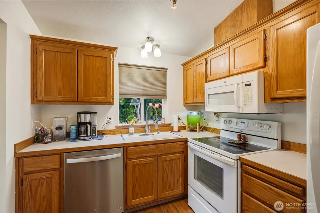 1486 Pilchuck Drive Camano Island WA 98282