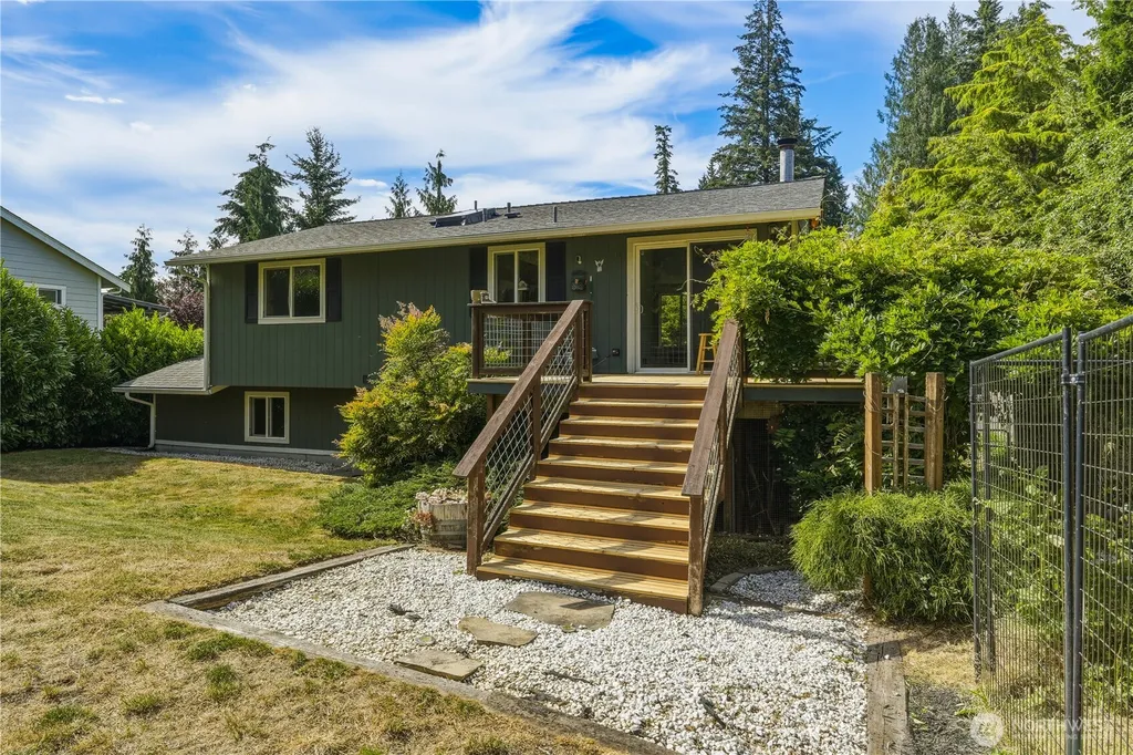 1486 Pilchuck Drive Camano Island WA 98282