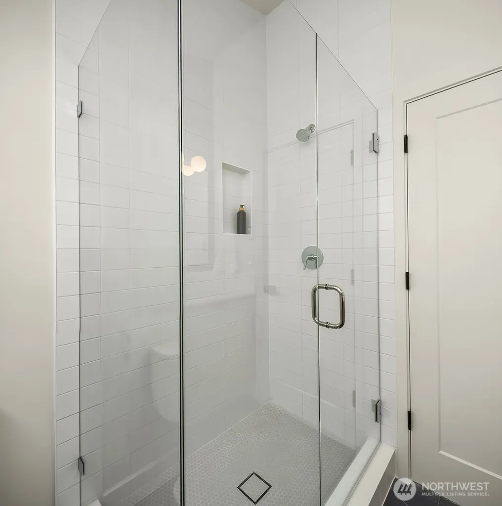 3444 13th Avenue W Seattle WA 98119