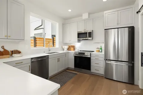 3444 13th Avenue W Seattle WA 98119