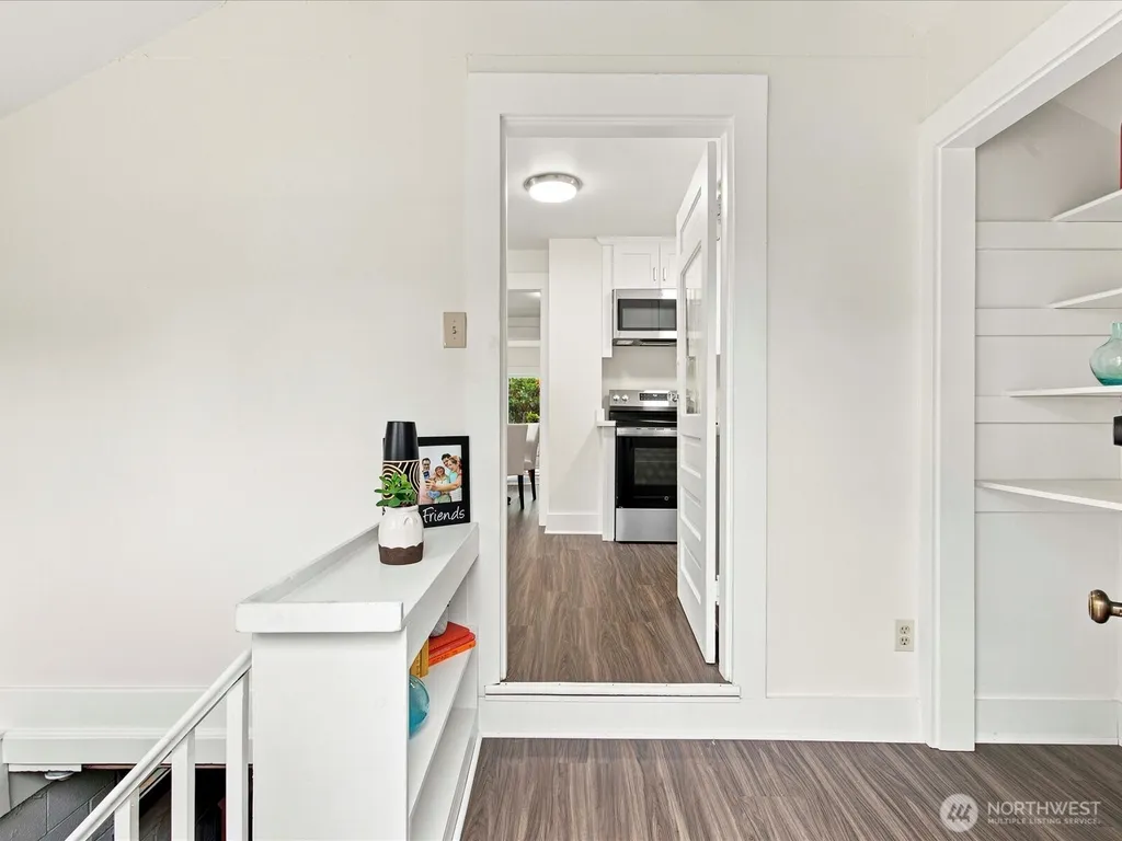 8848 13th Avenue SW Seattle WA 98106