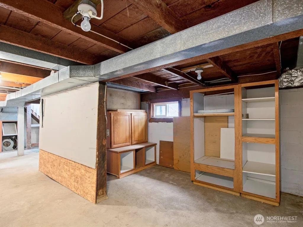 8848 13th Avenue SW Seattle WA 98106