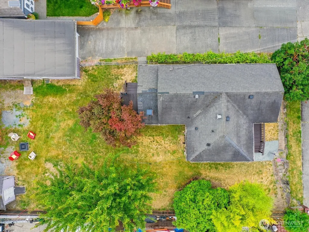 8848 13th Avenue SW Seattle WA 98106