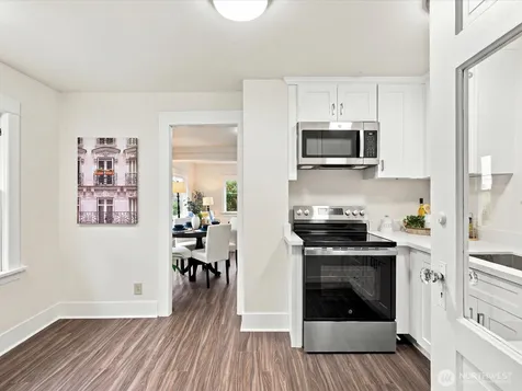 8848 13th Avenue SW Seattle WA 98106