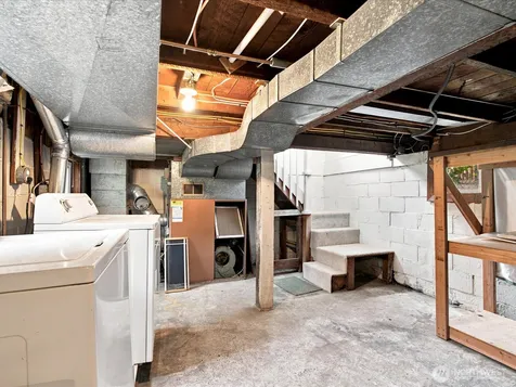 8848 13th Avenue SW Seattle WA 98106