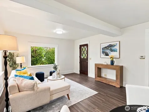8848 13th Avenue SW Seattle WA 98106