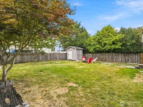 8848 13th Avenue SW Seattle WA 98106