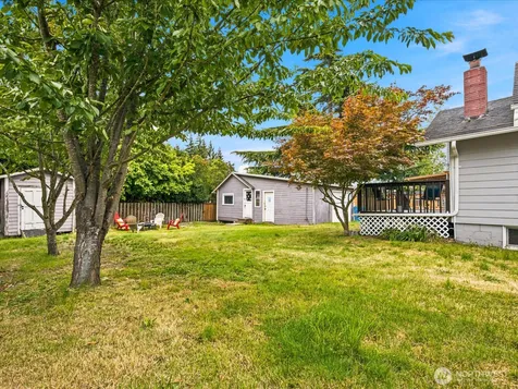 8848 13th Avenue SW Seattle WA 98106