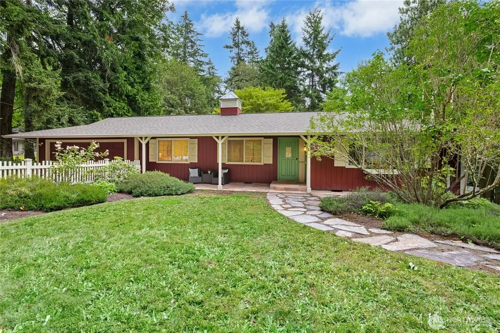 10796 Manitou Beach Drive NE Bainbridge Island WA 98110